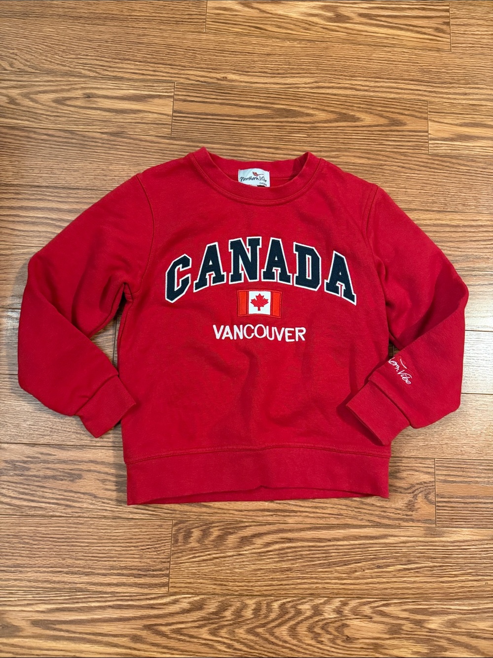 NWOT Kids Canada Vancouver Heavyweight Sweatshirt
